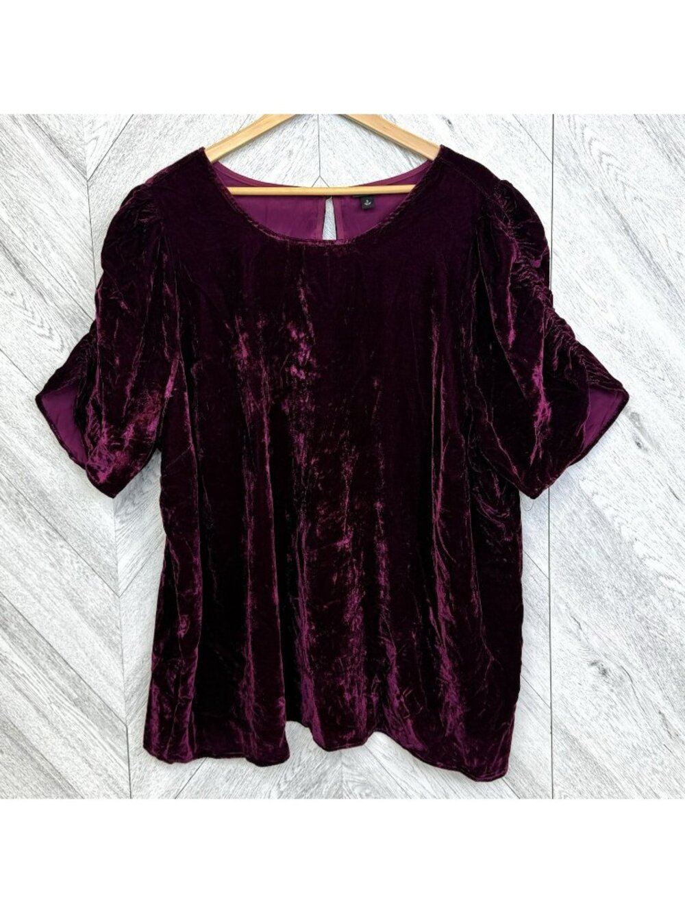 Torrid Burgundy Crushed Velvet Ruched Sleeve Blouse Top Womens Plus Size 4X